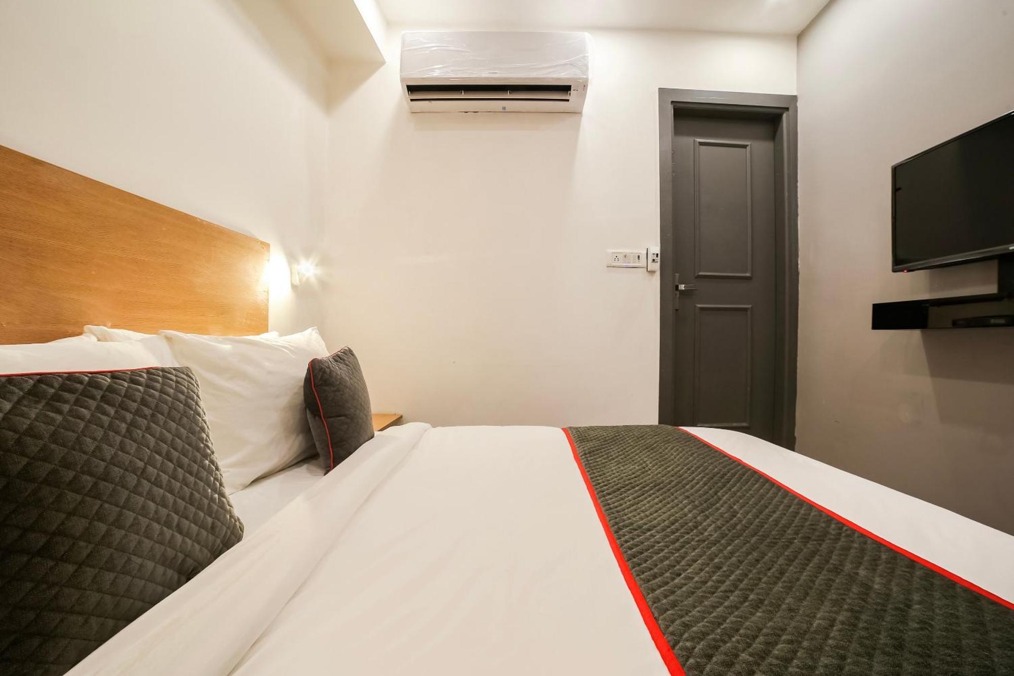 Super Hotel O Nawada Metro Delhi  Exterior photo